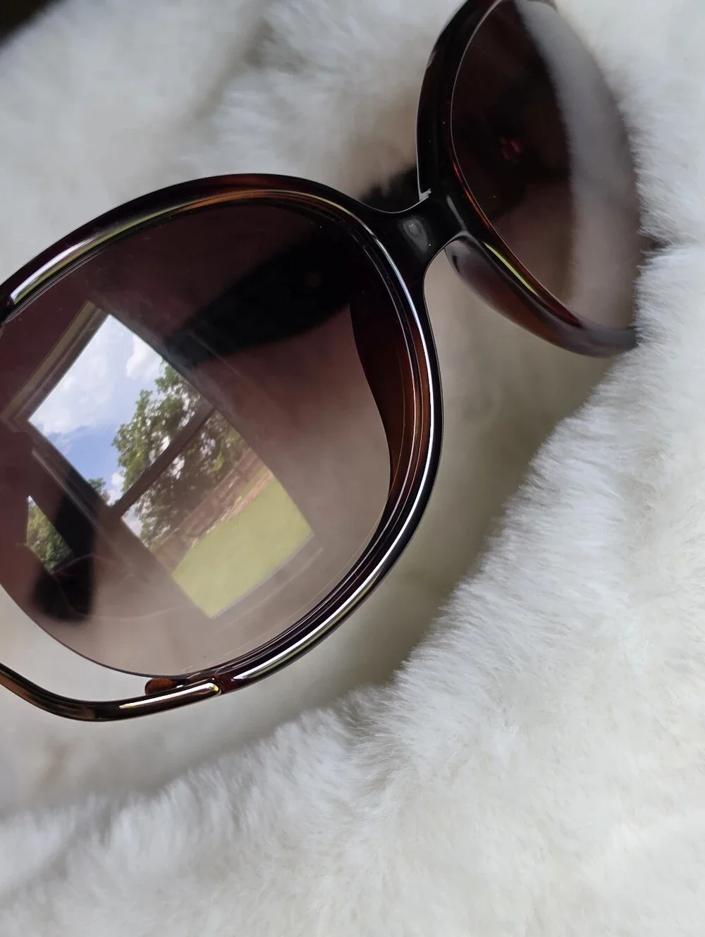 Authentic Fendi Oversized Round Women’s Sunglasses - Brown Lens